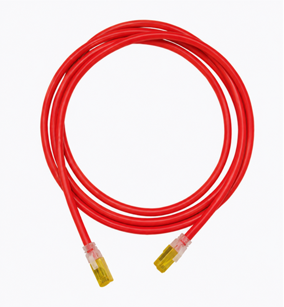 Patch Cord Legrand Cat6A 3ft Rojo - Rendimiento Superior Ortronics